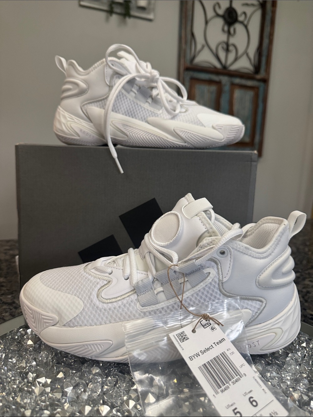 adidas BYW select team White basketball Athletic Sneakers NWT 6